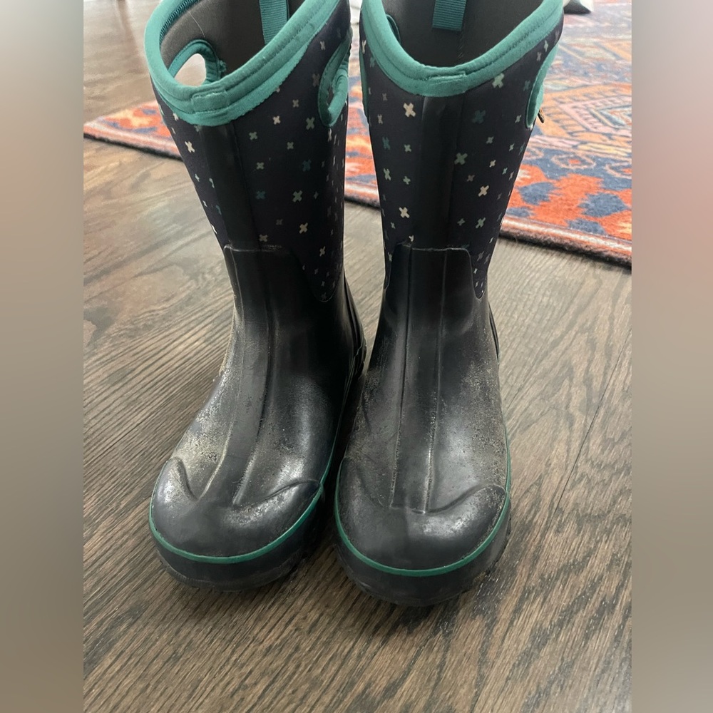 BOGs- size 4 kids